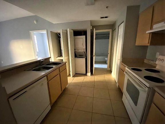4th image of 10831 Windsor Walk Dr #1204