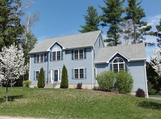 98 Lady Slipper Ln, Chester, NH 03036