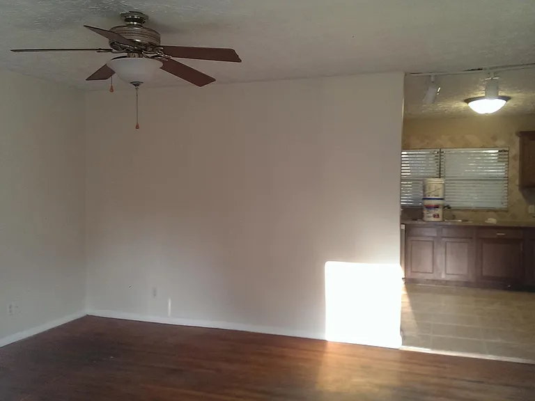 4455 Rainer Rd — Photo 2