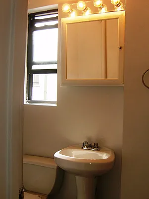 Rented by Sky Management | media 69