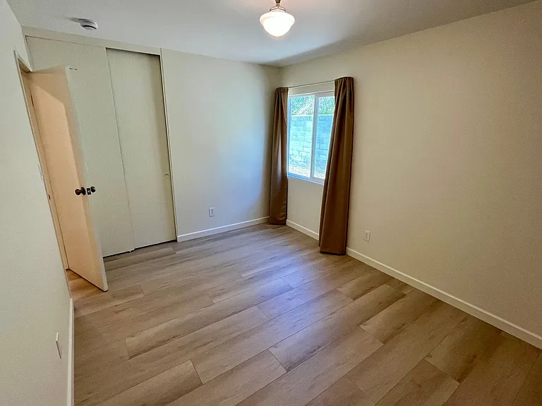 3159 Lloyd St — Photo 20