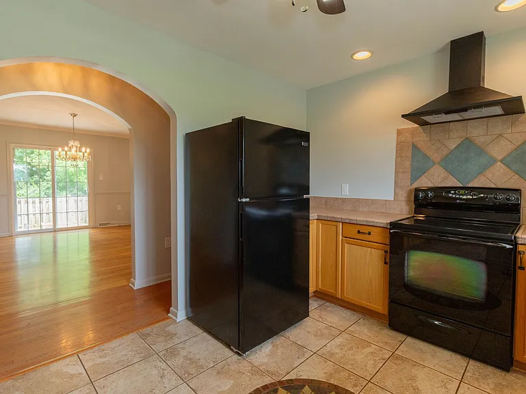 3093 Old Leetown Pike — Photo 16