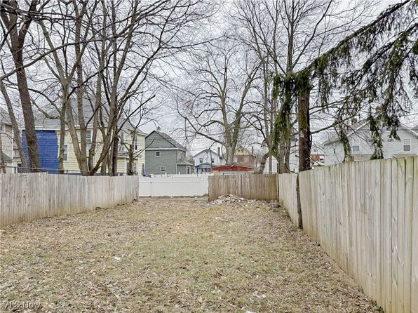 584 Kelton Ave, Columbus, OH 43205