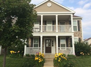 724 Serendipity Dr, Aurora, IL 60504