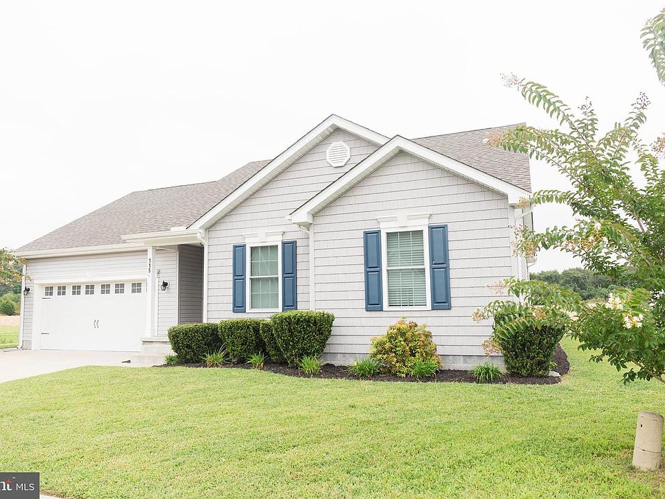 1st image of 115 Belle Ayre Dr