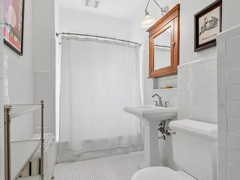 1768 Fremont Ave S — Photo 23