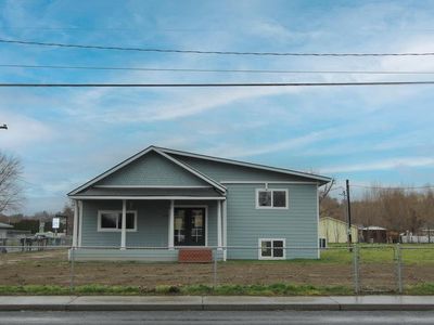 230 E 27th Ave, Kennewick, WA, 99337