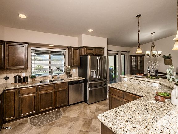 4th image of 1519 Hawkeye Dr