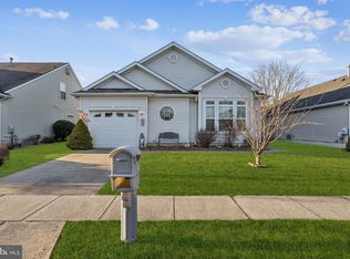 515 Saint Kitts Dr, Williamstown, NJ 08094