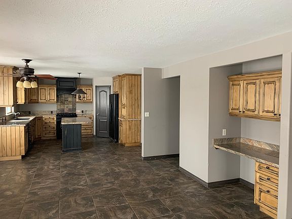 Kitchen, granite countertops and tile