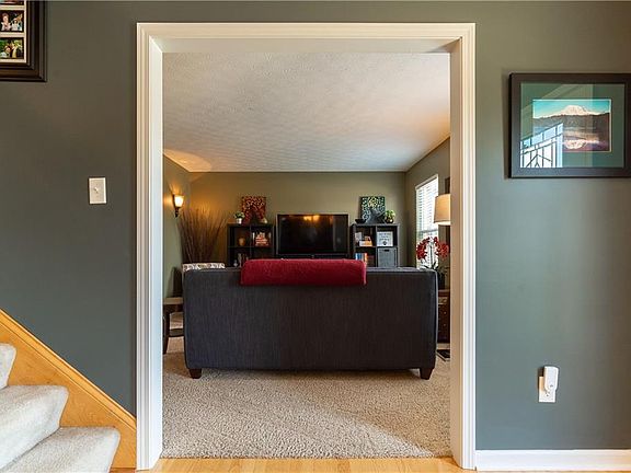 5th image of 3961 Saddleridge Cir