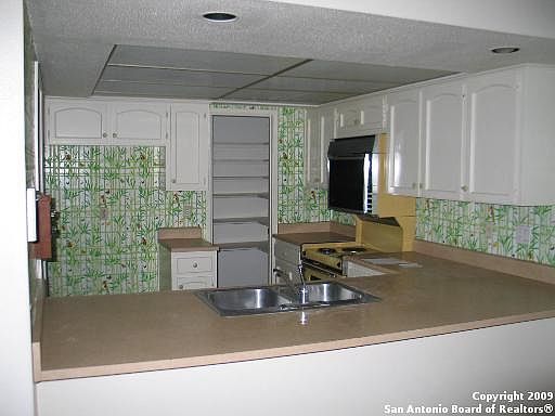 5th image of 3934 Barrington St #0