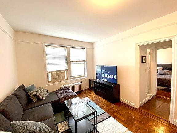 3rd image of 1 Bank St APT 3G