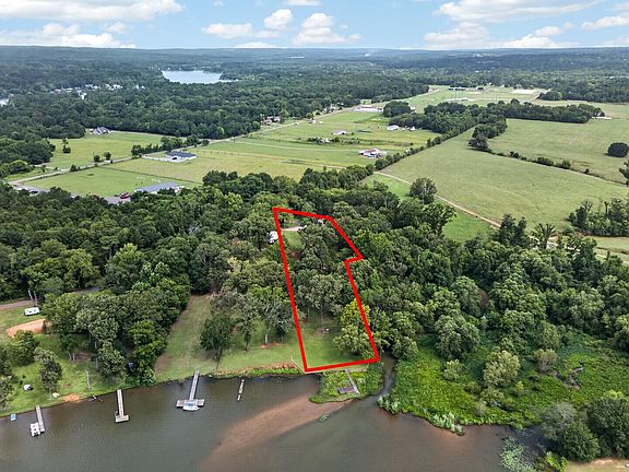 2nd image of 2401 Lake Park Ln