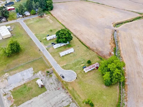 407 N Martin Court, Mount Olive, NC 28365