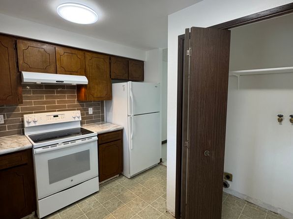 1424 NE 140th Ave APT E