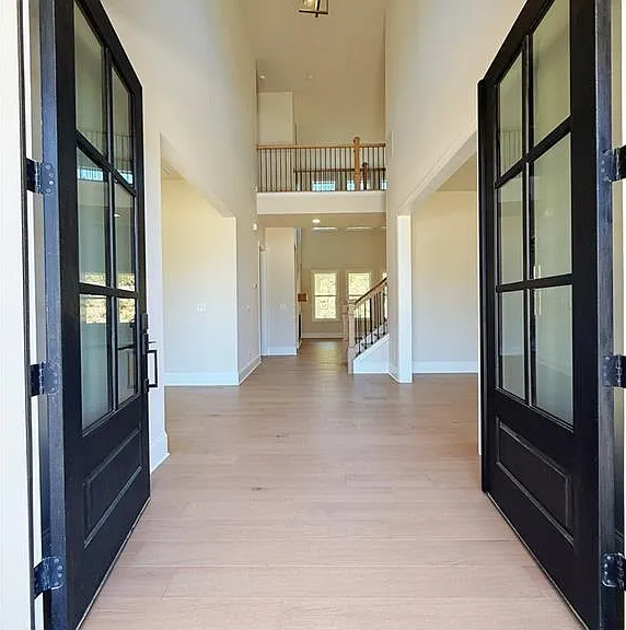 2450 Colliers Ln — Photo 6