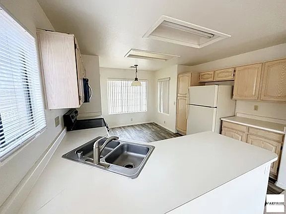 5th image of 8910 Peoria Dr