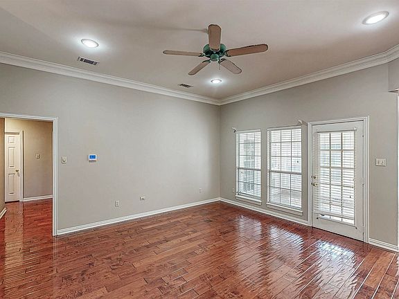 5th image of 725 Beth Dr