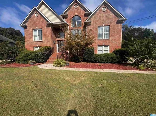 1022 Meadows Ln, Moody, AL 35004