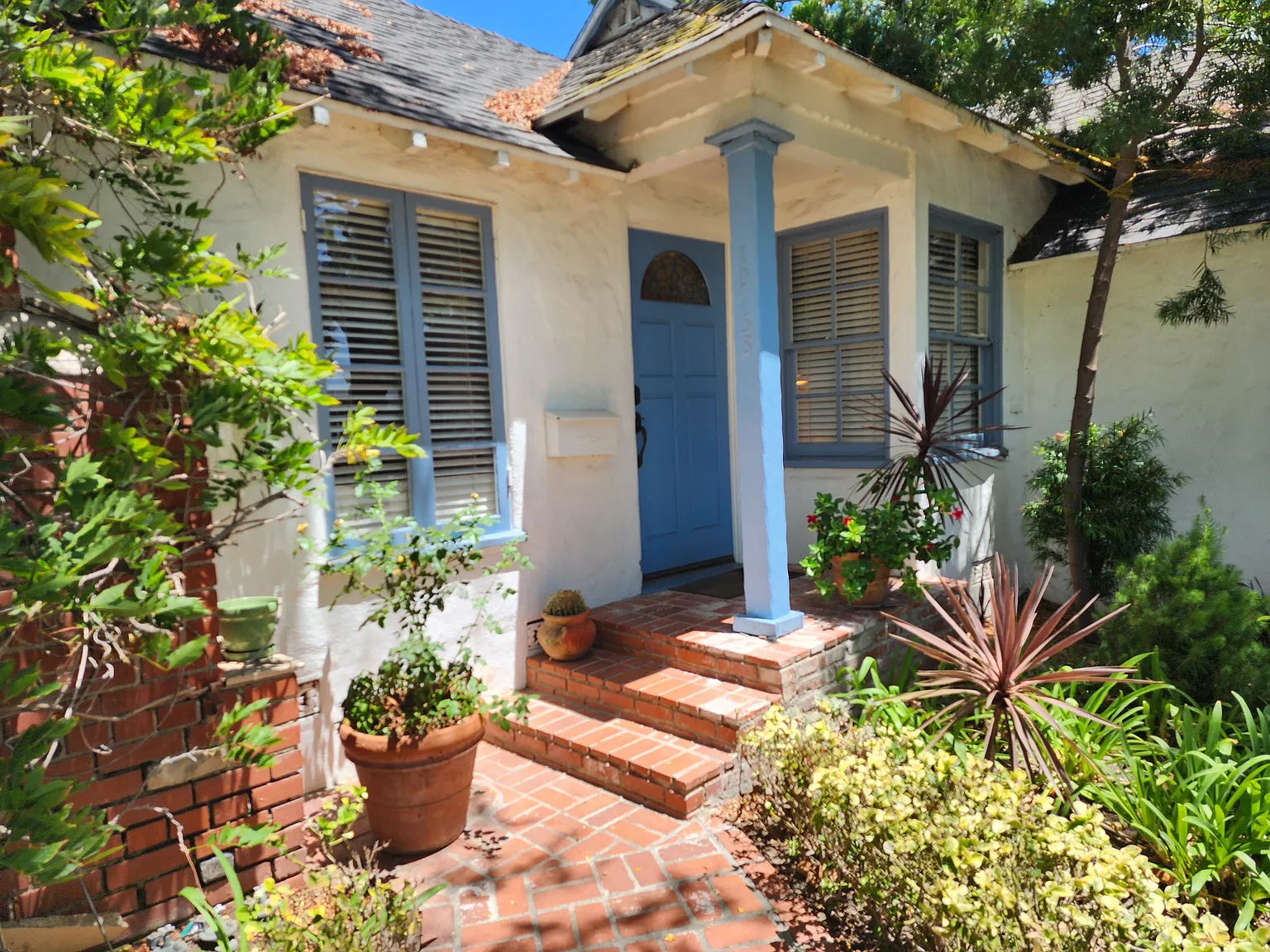 3 bed, 1755 sqft, $7,600 — Photo 3
