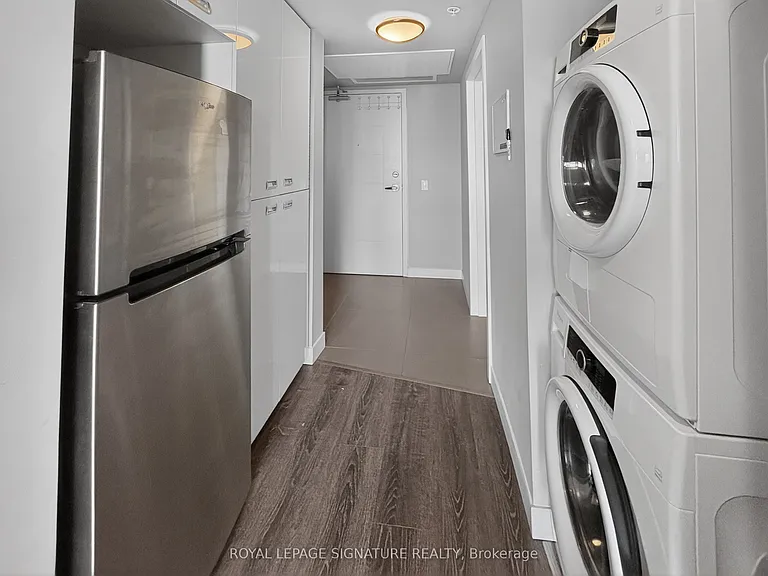 308 Lester St #431 — Photo 9