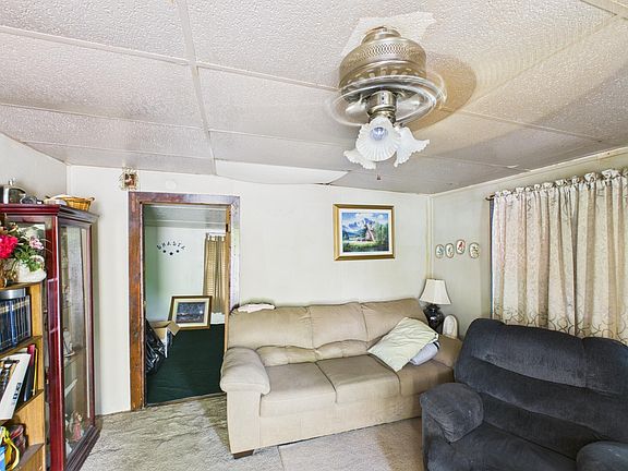 5th image of 204 Green Camp Rd
