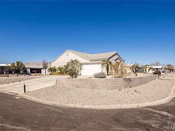 2nd image of 1585 River Gardens Dr