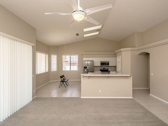 4th image of 2430 Dawn Dr