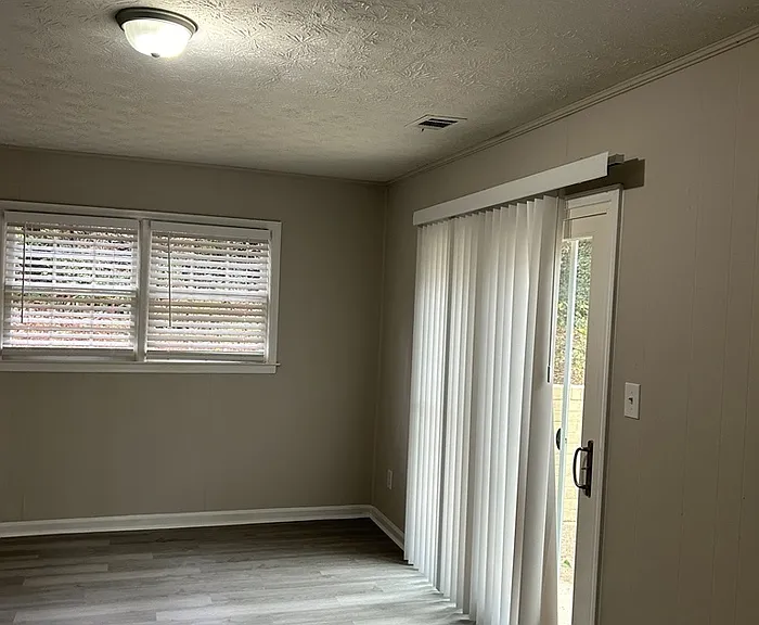 2330 Maryland Ct — Photo 15