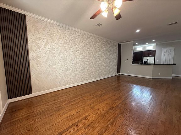 5th image of 2010 Rosedale St APT B