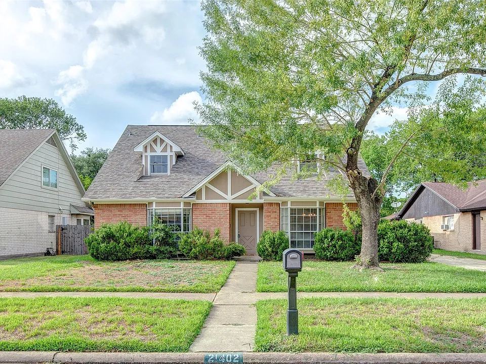 21402 Park Royale Dr