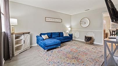 4th image of 1160 Elmira St #8
