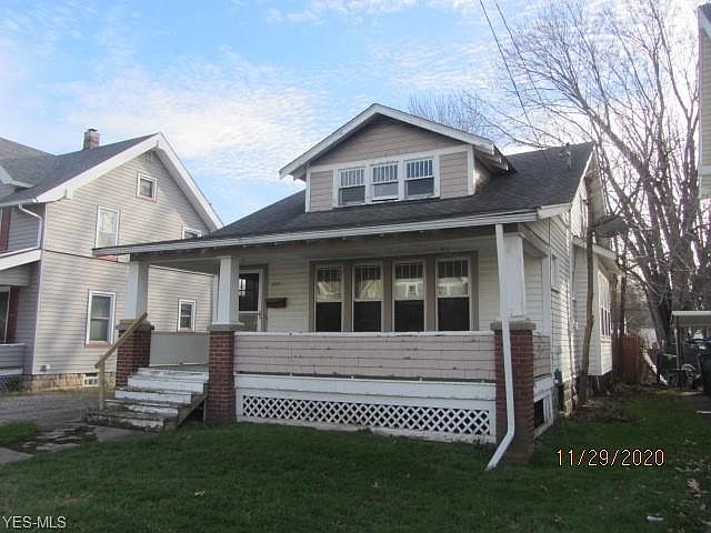 1st image of 244 Spruce St