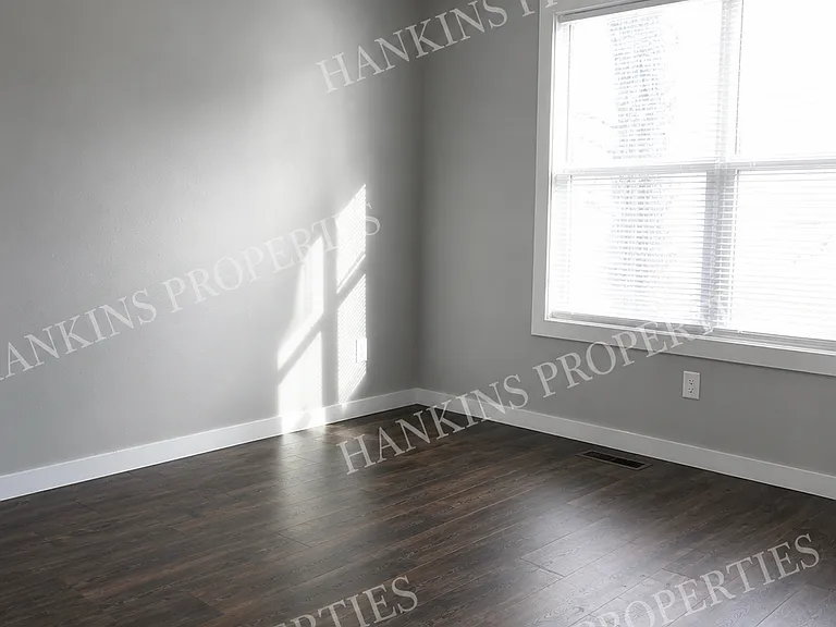 42 Hickory Hill Ln — Photo 7