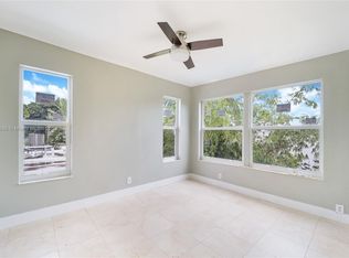 1320 Drexel Ave APT 300, Miami Beach, FL 33139