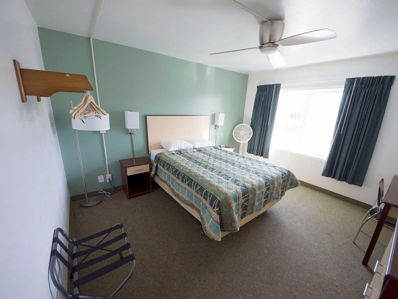 Studio, 350 sqft, $1,395 — Photo 1