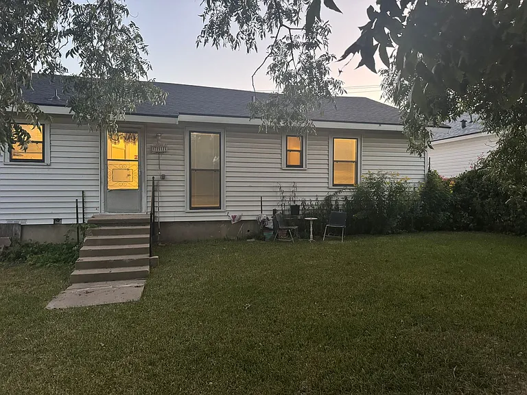 2811 W Avenue H — Photo 13