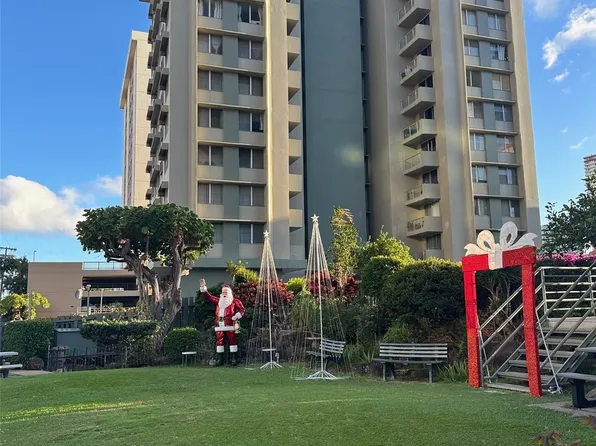 2651 Kuilei St APT B23, Honolulu, HI 96826