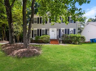 7039 Daerwood Pl, Charlotte, NC 28215