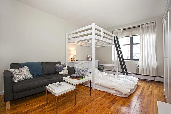 Rented by Triplemint | media 33