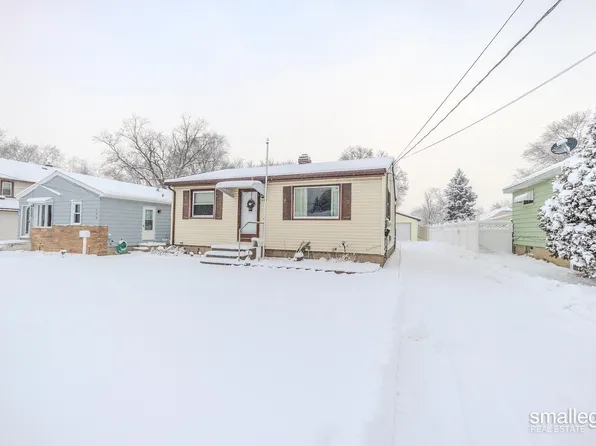 133 35th St SE, Wyoming, MI 49548