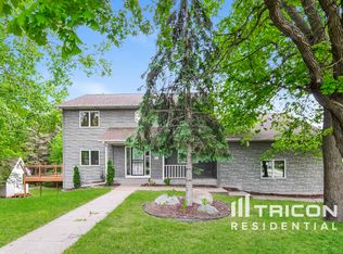 3262 Black Oak Dr, Eagan, MN 55121
