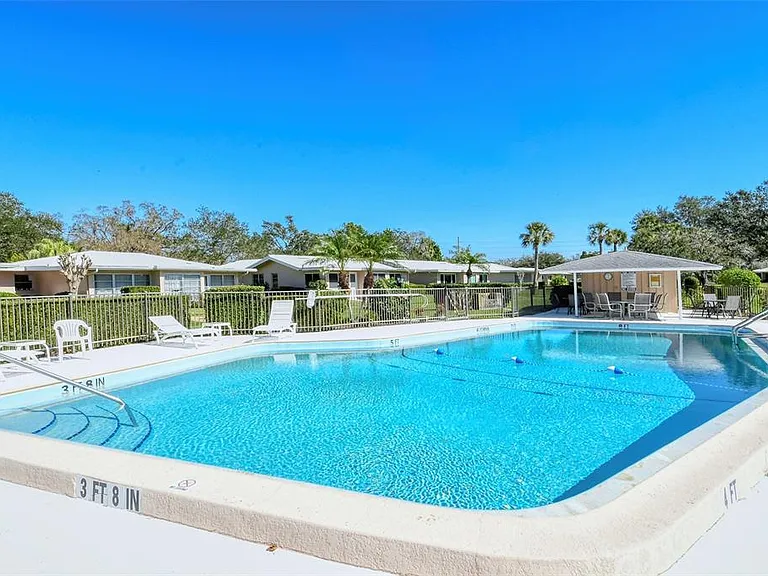 3507 Pinecrest St — Photo 47