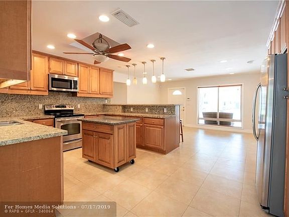 3rd image of 2832 NW 9th Ter