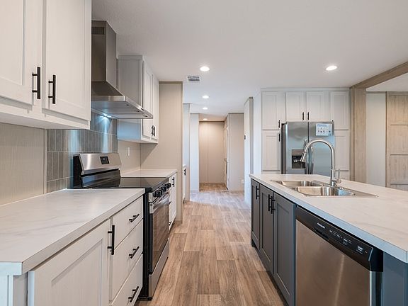 5th image of 6538 Woodcliff Dr