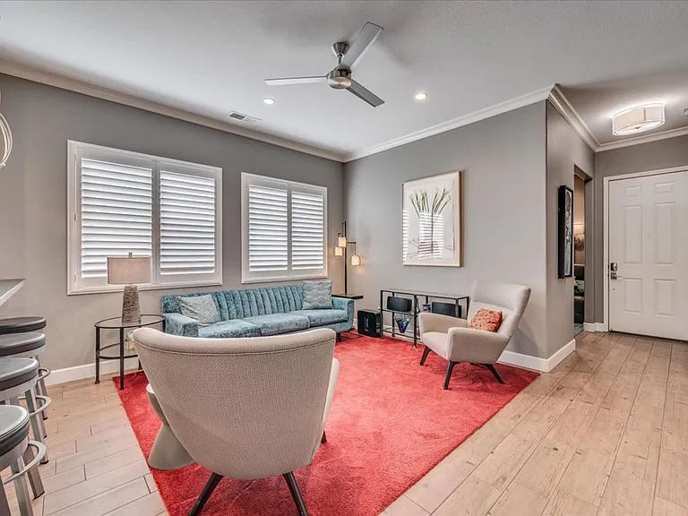10562 Thistle Berry Ct — Photo 19
