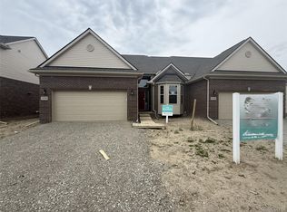 20768 Burn Dr, Macomb, MI 48044