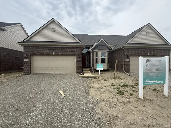 20768 Burn Dr, Macomb, MI 48044