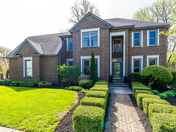 2nd image of 1169 Sheffield Pl